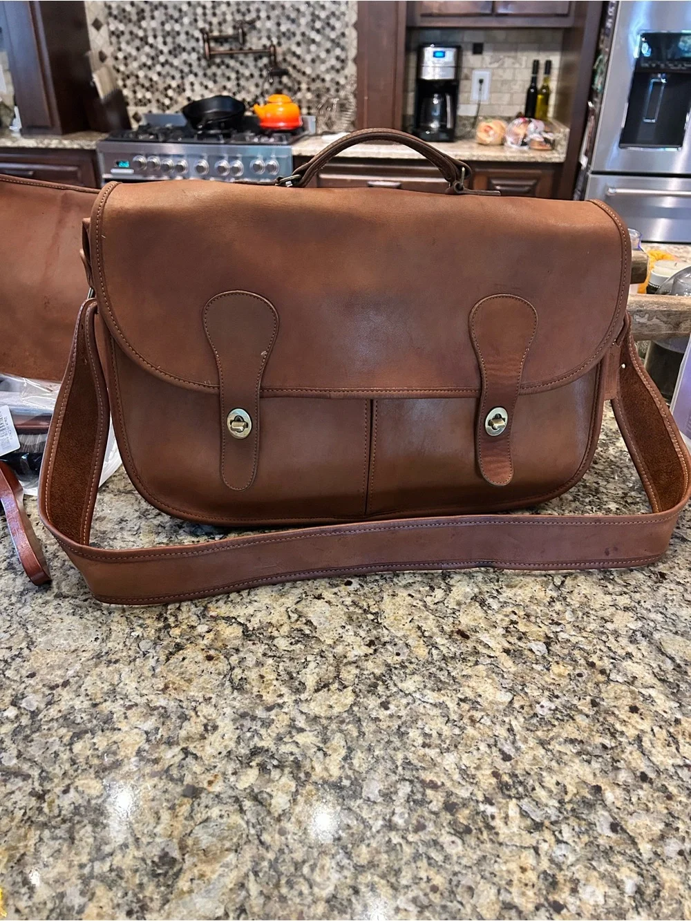 1980’s Coach 8101 British Tan Double Pocket Courier Messenger Bag